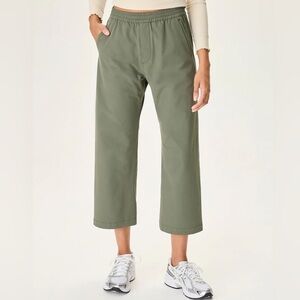 Outdoor Voices RecTrek Cropped Wide Leg Pant in Laurel Wreath in small